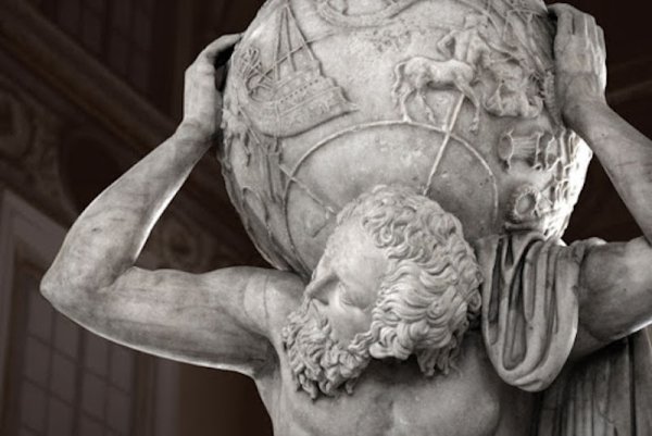 Атлант Титан скульптура