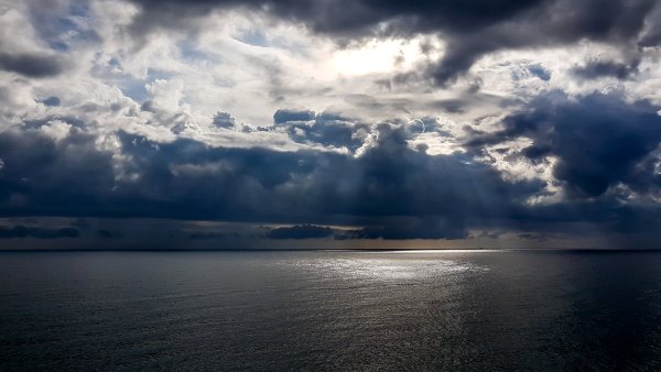 Разверзлись небеса