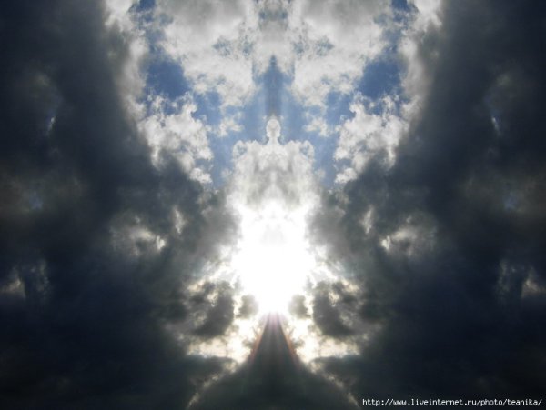 Облака буря