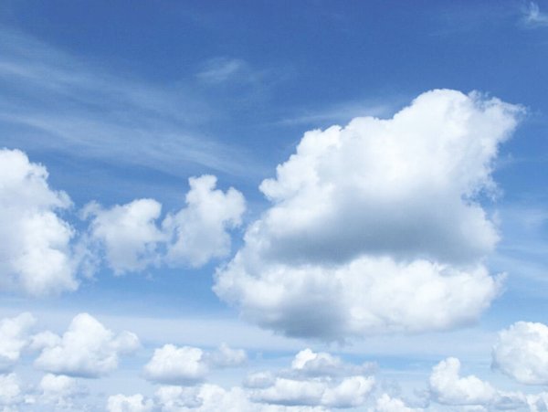 Облака плывут