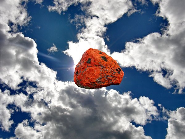 Летающий валун