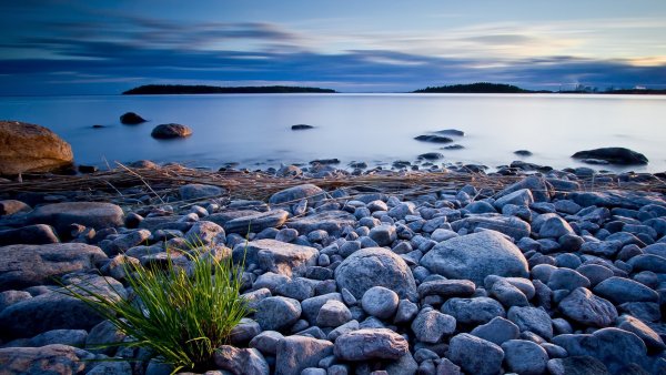 Каменистый берег моря