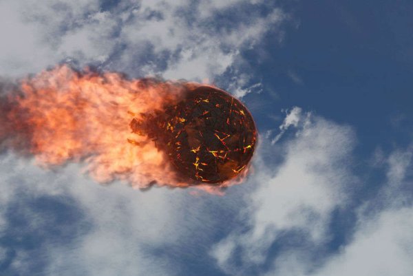 Метеор падает