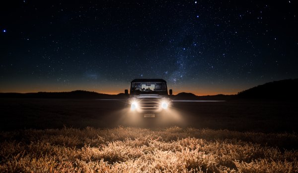 Night Land Rover Defender