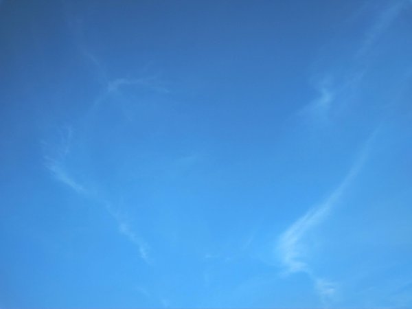 Голубое небо без облаков