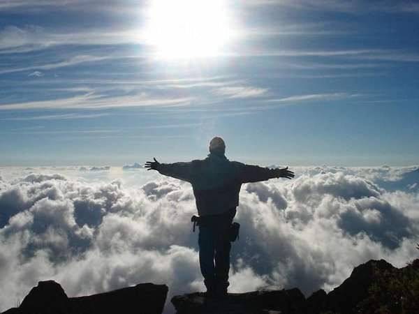 Человек на краю земли