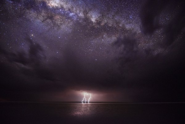 Море и звезды