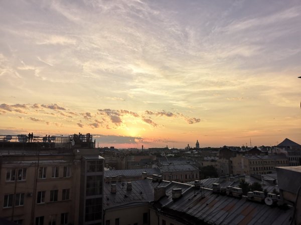 Закат на крыше
