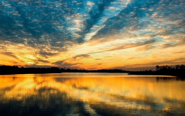 Пейзаж с красивым небом