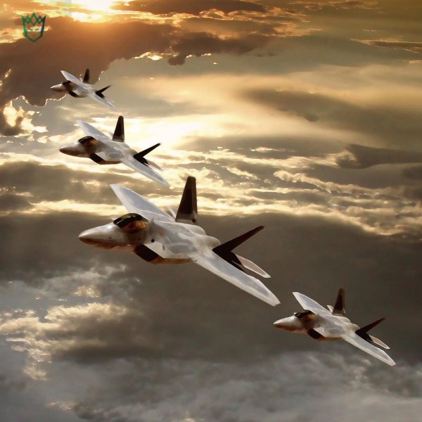 Военные самолеты в небе