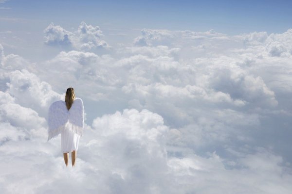 Ангел из облаков