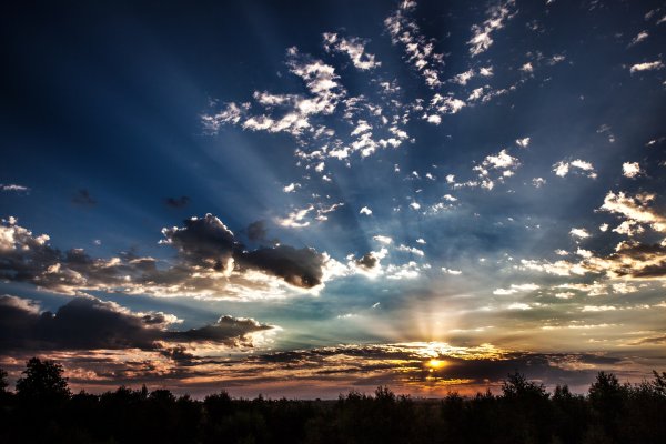 Красивое небо вечером