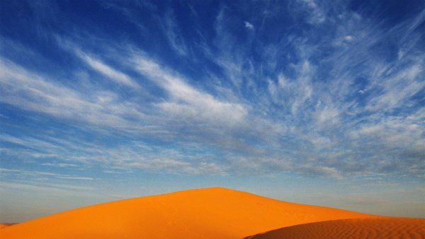 Облака над пустыней