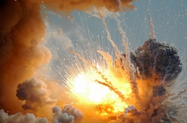 Красивый взрыв
