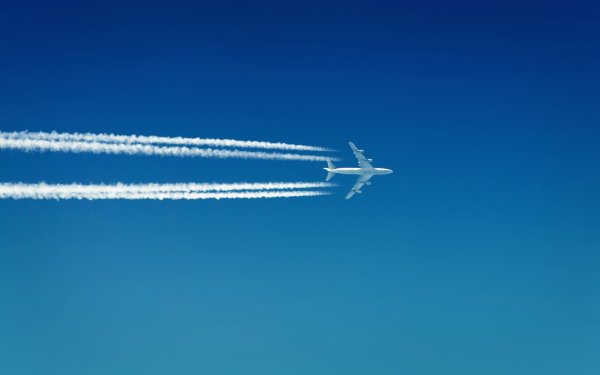 Темная полоса в небе