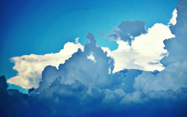 Заставка на рабочий стол облака