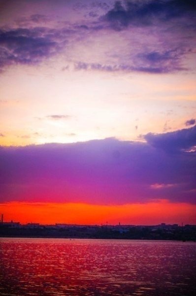 Закат белый синий красный