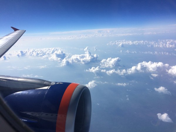 Иллюминатор самолета