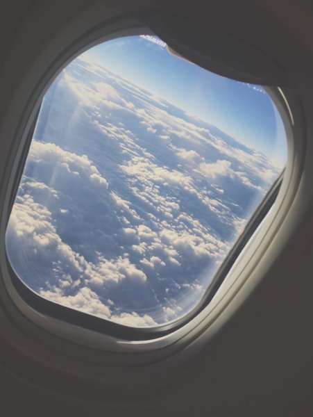 Окно самолета