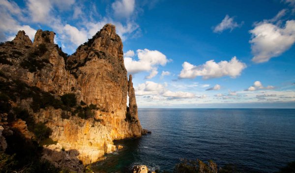 Небо море скалы