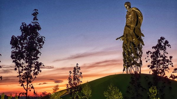 Солдаты с кровавых не пришедшие полей