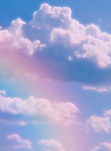 Дерево в облаках