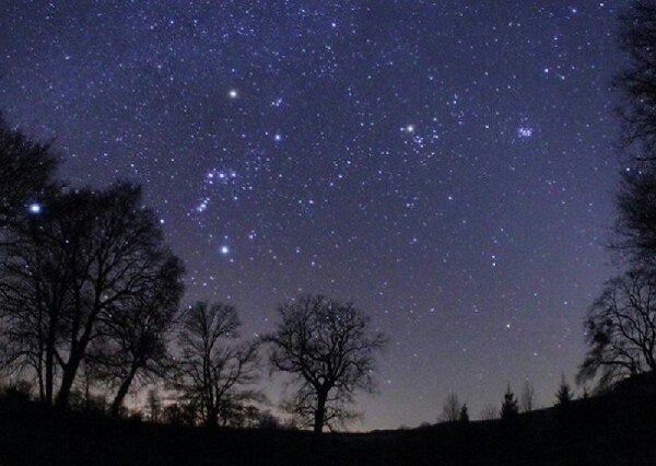 Ночное небо крупные звезды