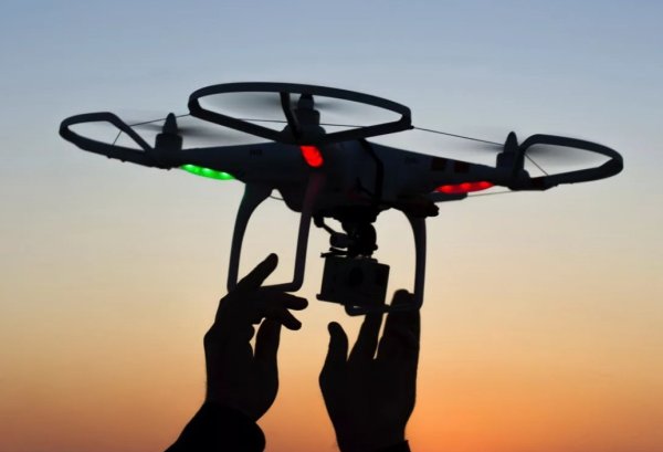 Дроны на пляже