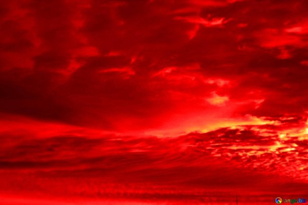 Кроваво красный закат