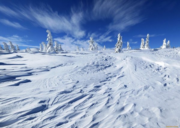 Снег зима за облаками