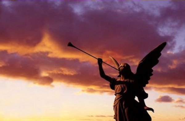 Ангелы трубят апокалипсис