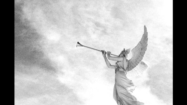 Ангел в небе