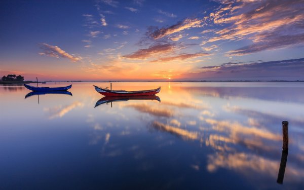 Отражение неба в море