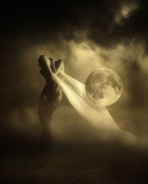 Одинокая девушка