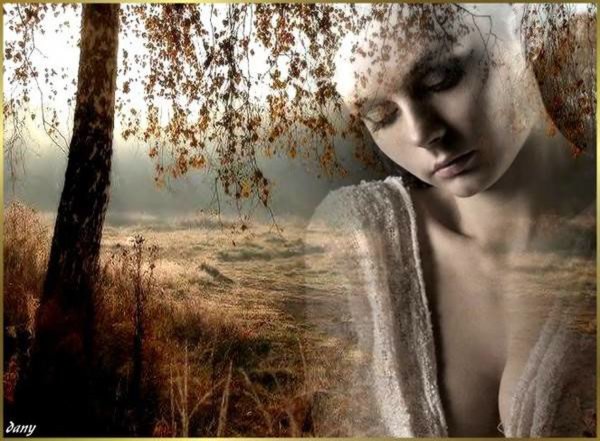 Человек молится Богу