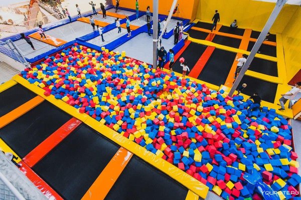 Небо Шадринск батутный