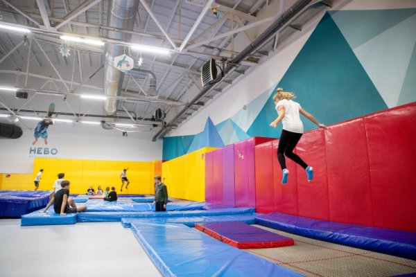 Батутный центр небо на Соколе