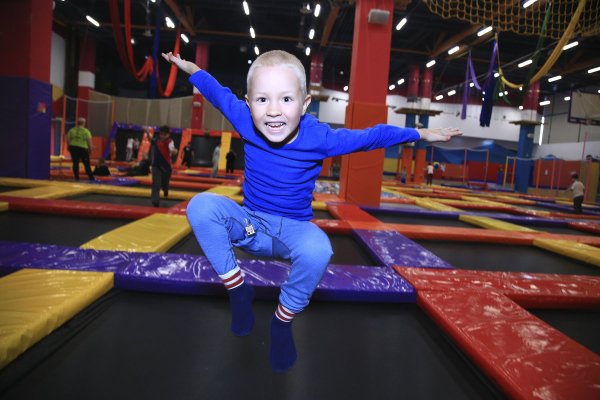 Небо батутный центр в филионе