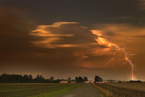 Зарница природное явление
