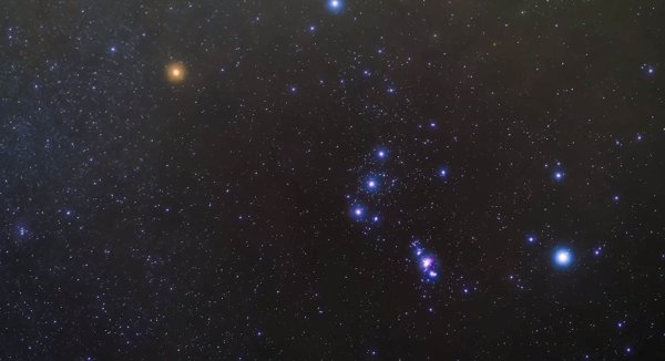 Бетельгейзе в созвездии Ориона