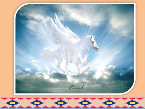 Белый Единорог на небе