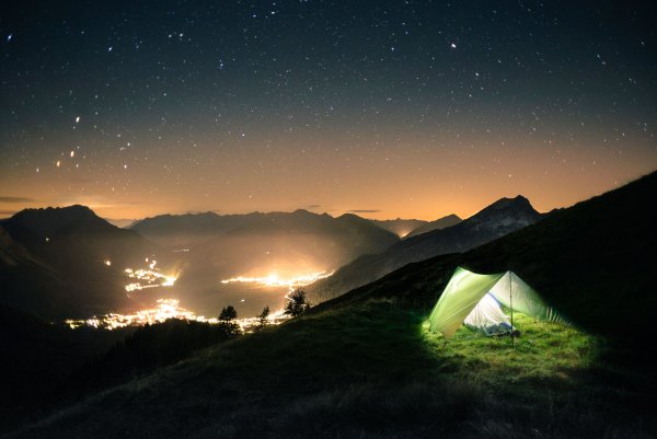 Палатка ночью