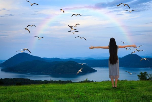 Девушка птица Свобода