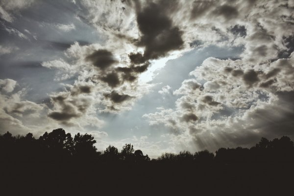 Темные Кучевые облака