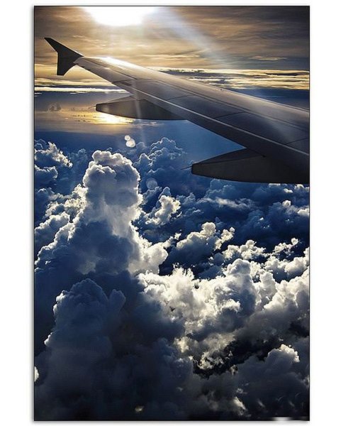 Самолет на закате