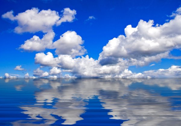 Облака в воде