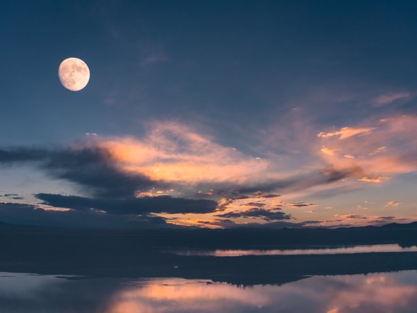 Лунное небо