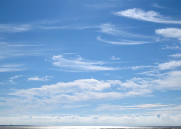 Голубые облака