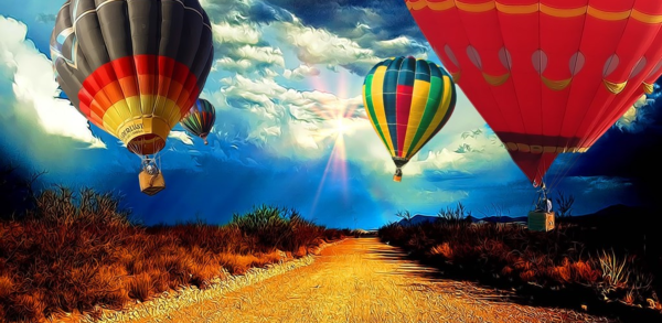 Воздушный шар над морем