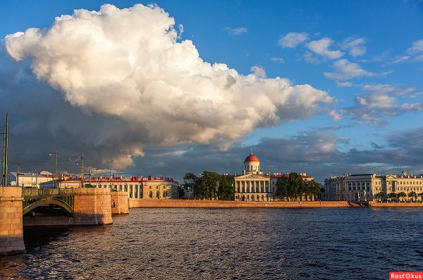 Облака над Питером